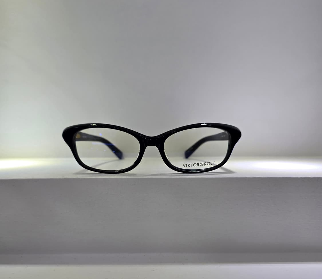 VIKTOR&ROLF 블랙 뿔테 안경 상품이미지1