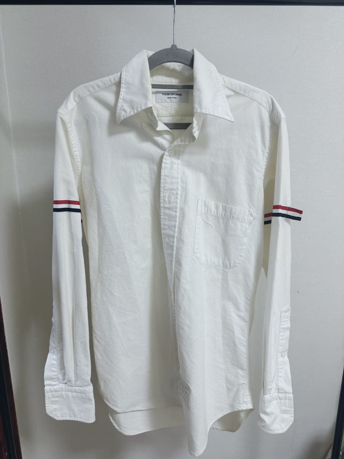 톰브라운 삼선 암밴드 셔츠 1사이즈 상품이미지1