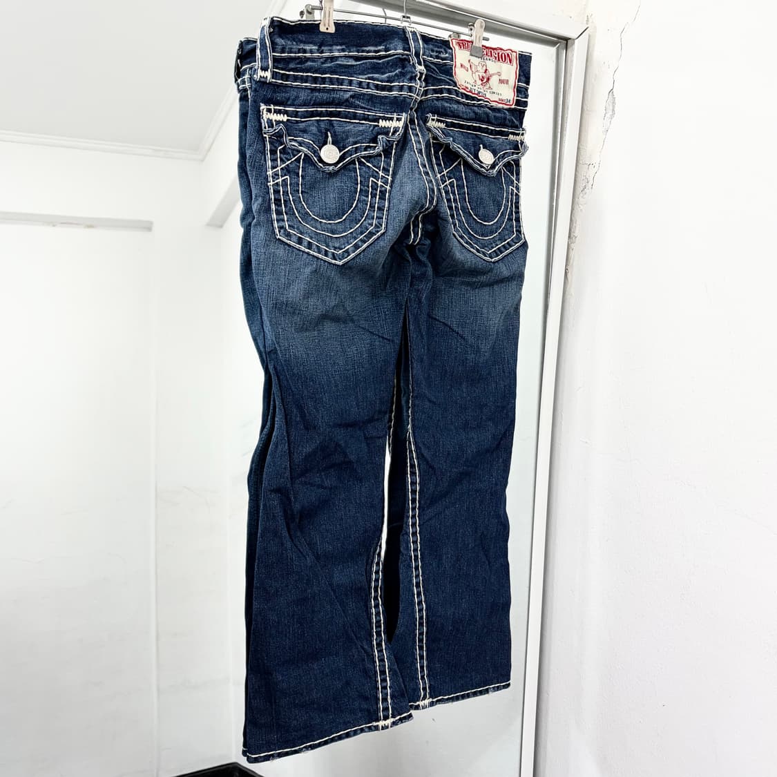 트루릴리전 부츠컷 데님 팬츠 상품이미지4