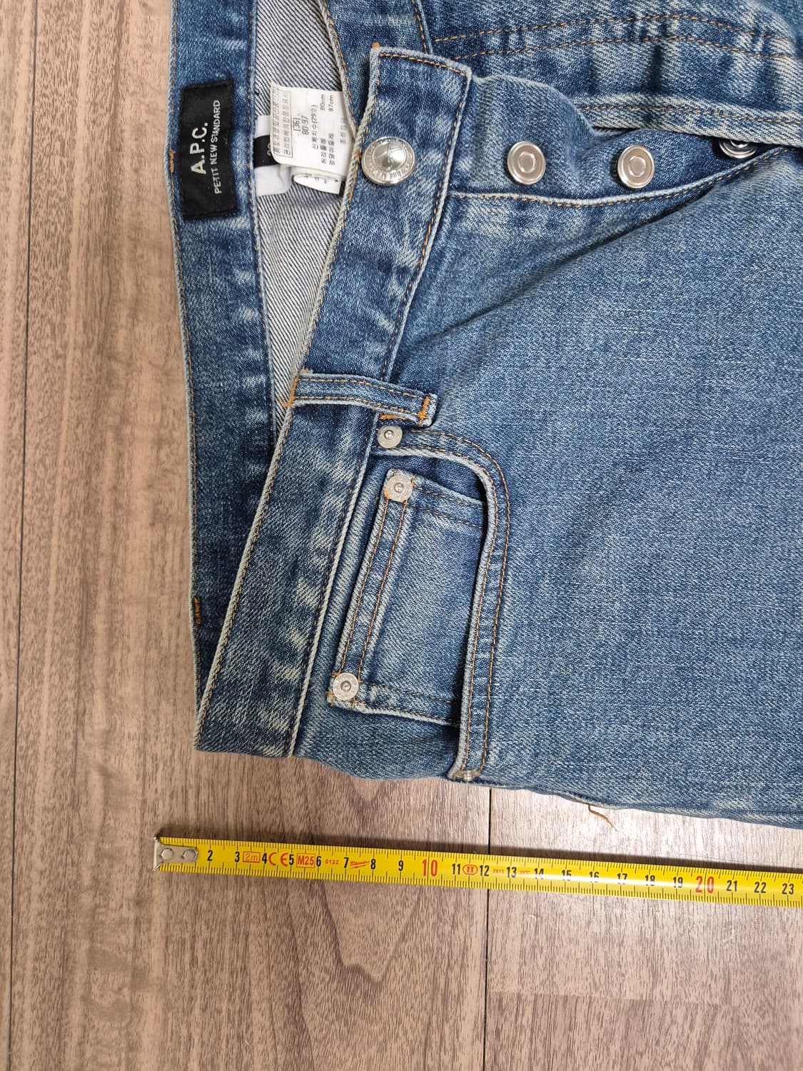 아페쎄(A.P.C.)의 쁘띠 스탠다드 진 29 판매합니다 상품이미지4