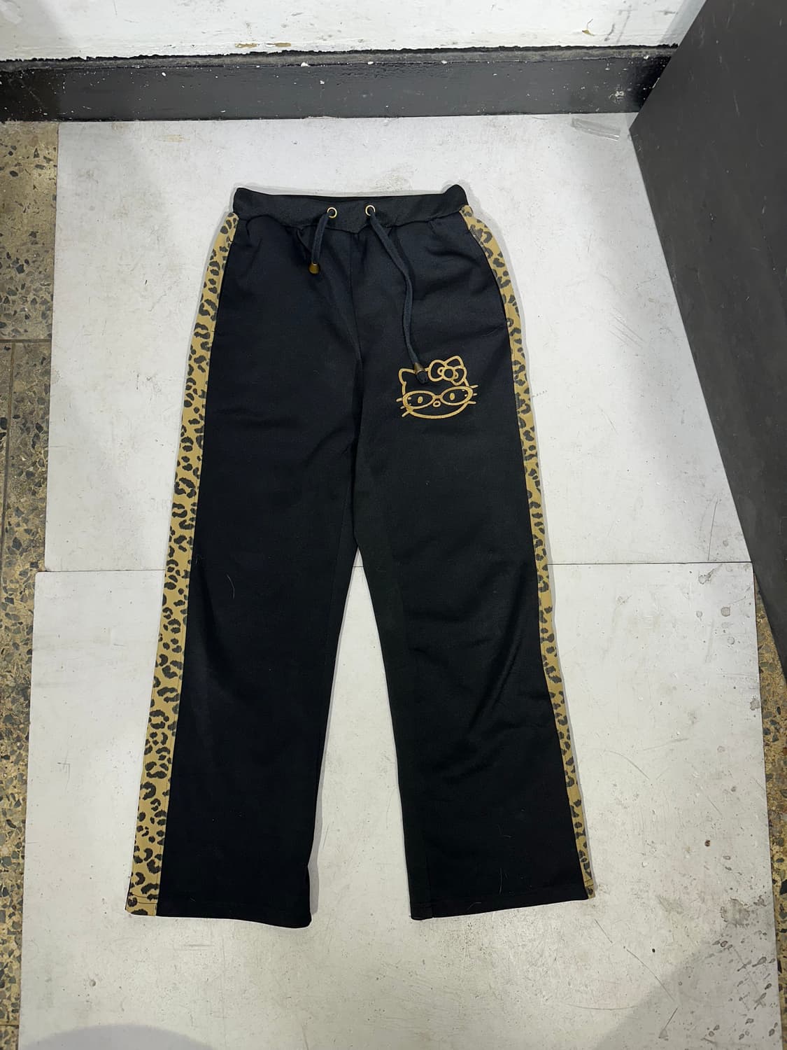 헬로키티 레오파드 빅로고 라떼 갸루 져지 트레이닝 셋업 S 상품이미지9
