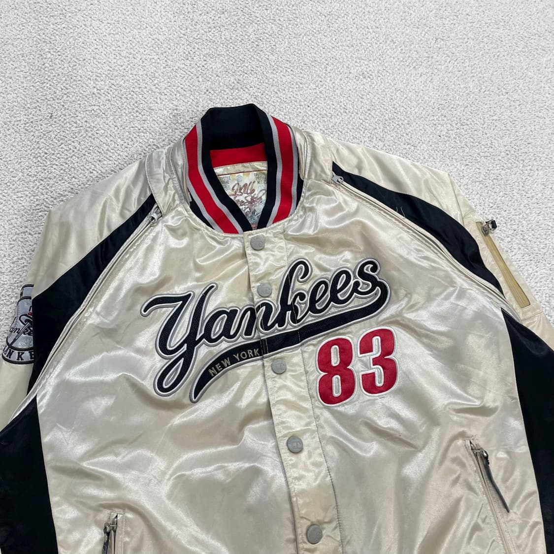 MLB 00s 양키즈 사틴 바시티 자켓 상품이미지3