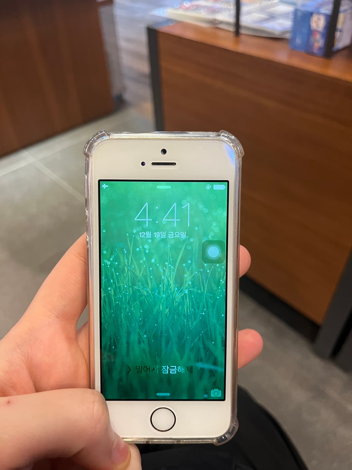 아이폰 5s 16기가 골드 팔아요 ! (사진용 ! 상품이미지2