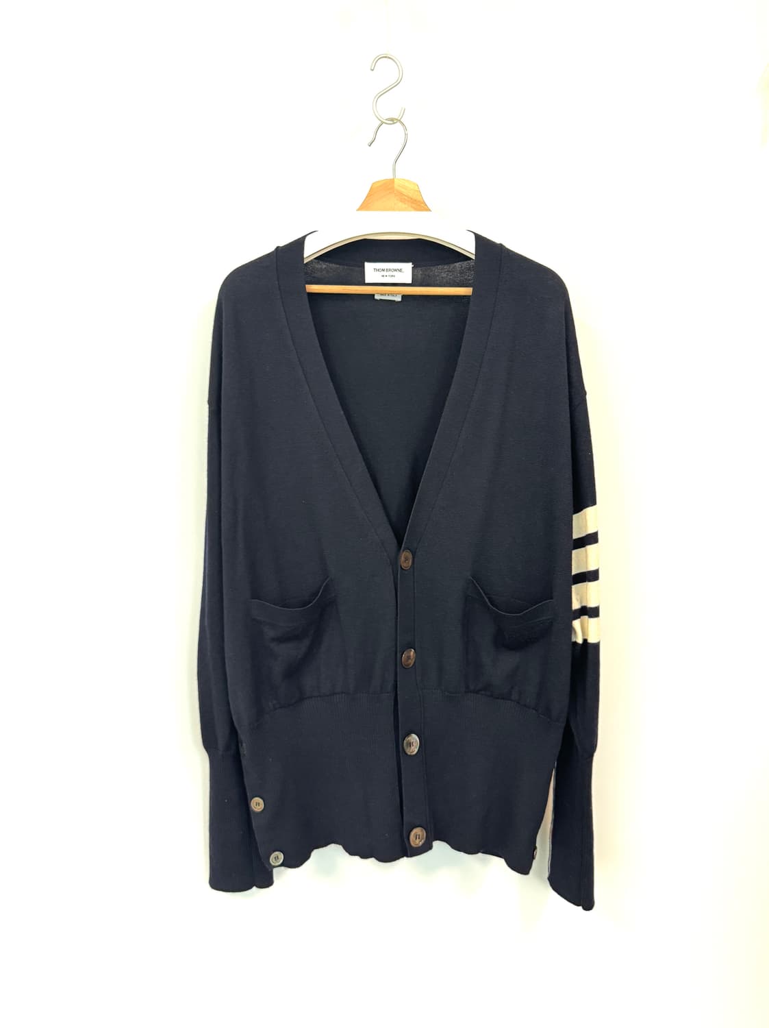 THOM BROWNE 톰브라운 오버핏 네이비 가디건 1 상품이미지2