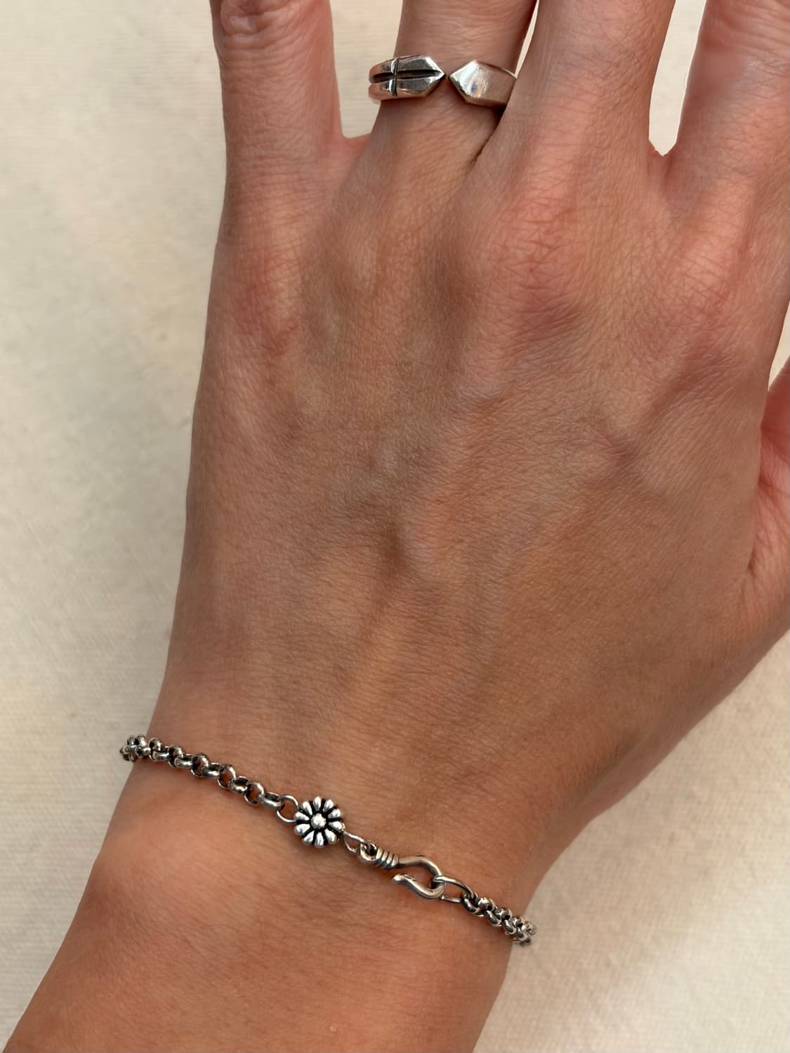 Silver Daisy Link Bracelet 상품이미지2