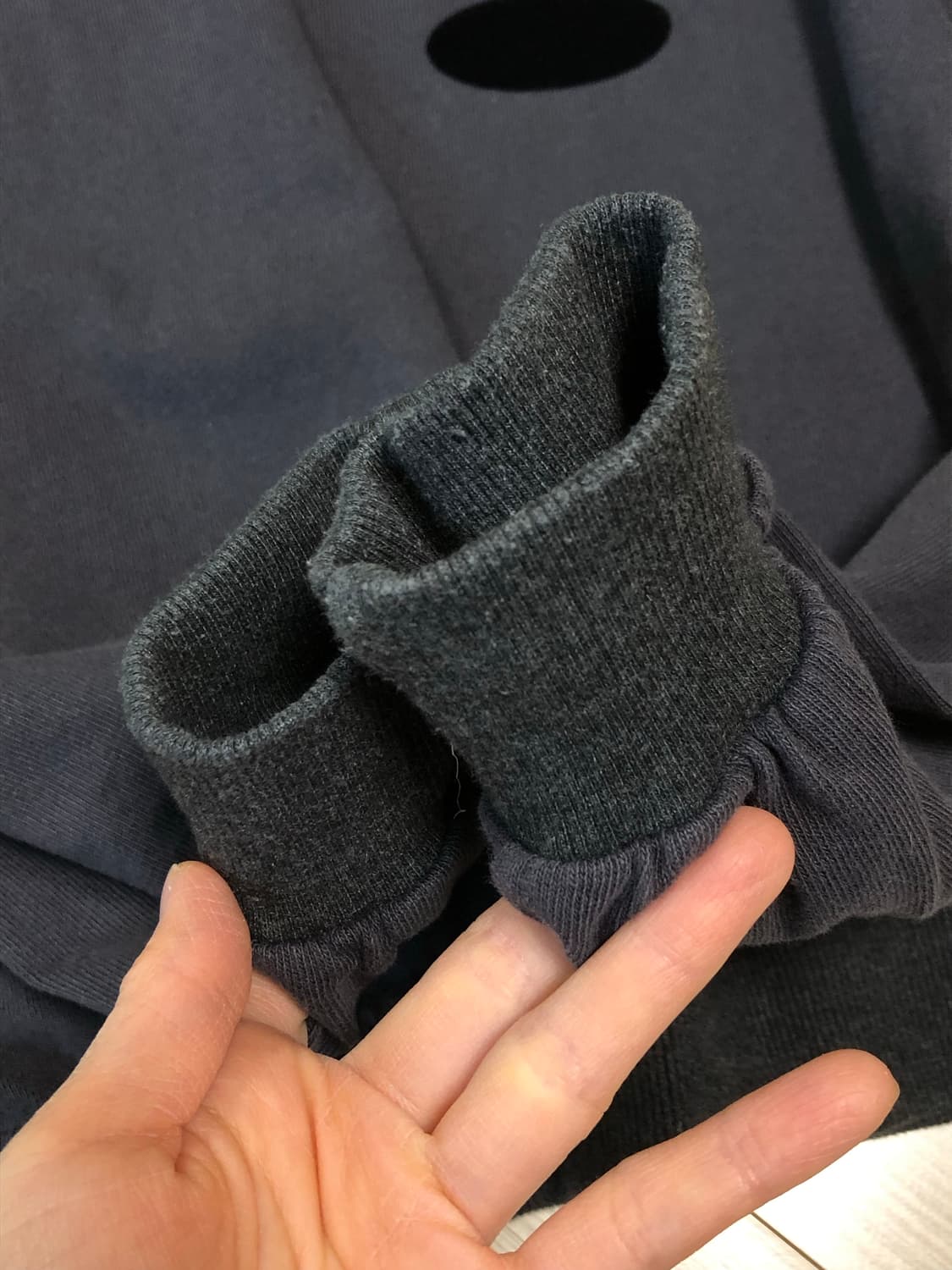 에프터먼데이 로아 맨투맨 tiche cotton mtm 차콜 스웻셔츠 상품이미지10