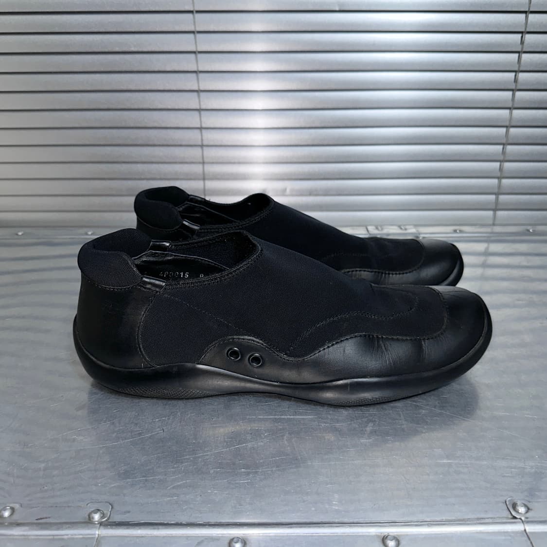 00s 빈티지 프라다 스포츠 가죽 스트레치 슬립온 상품이미지5