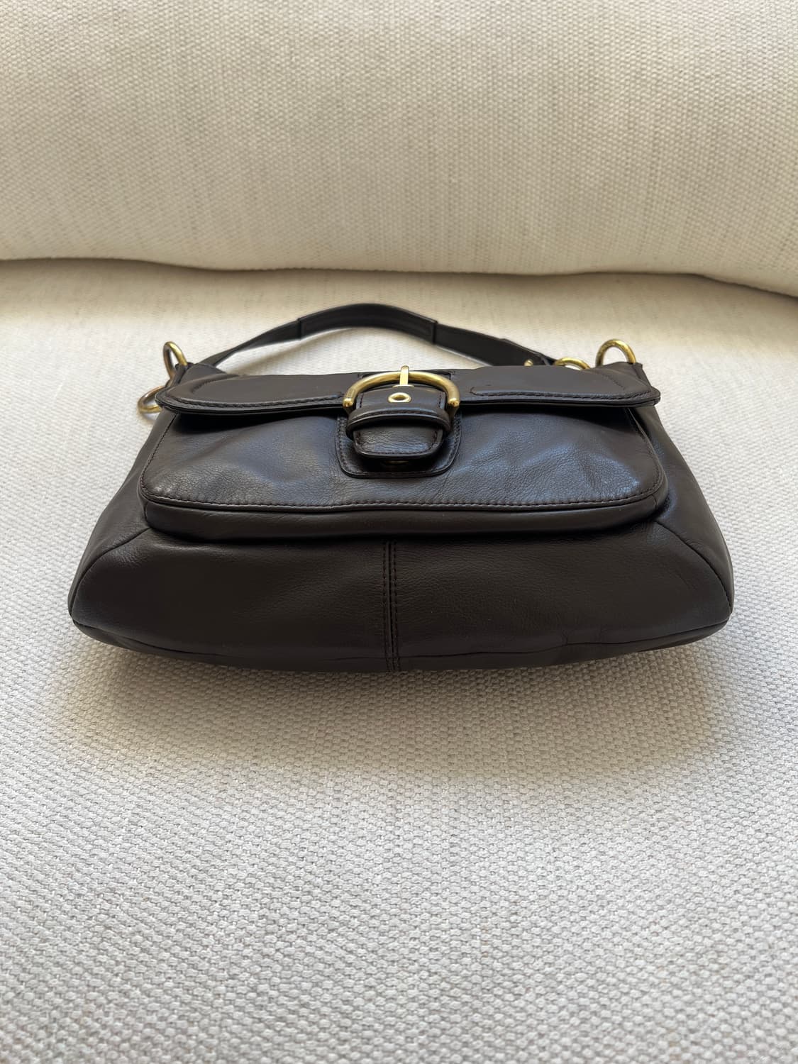 코치 브라운 레더 숄더백 상품이미지4