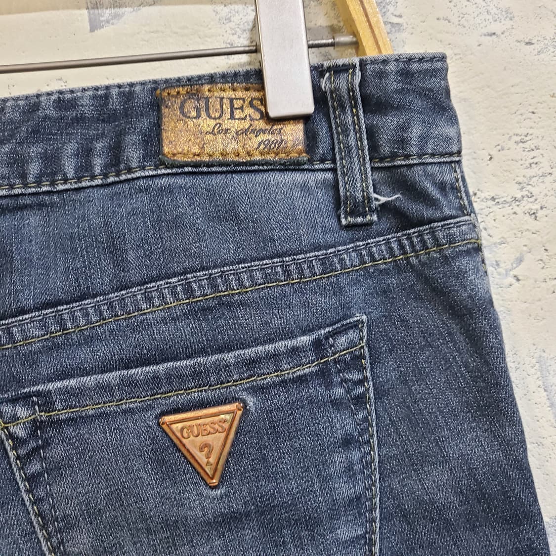 게스 금장 데님 청바지  상품이미지5