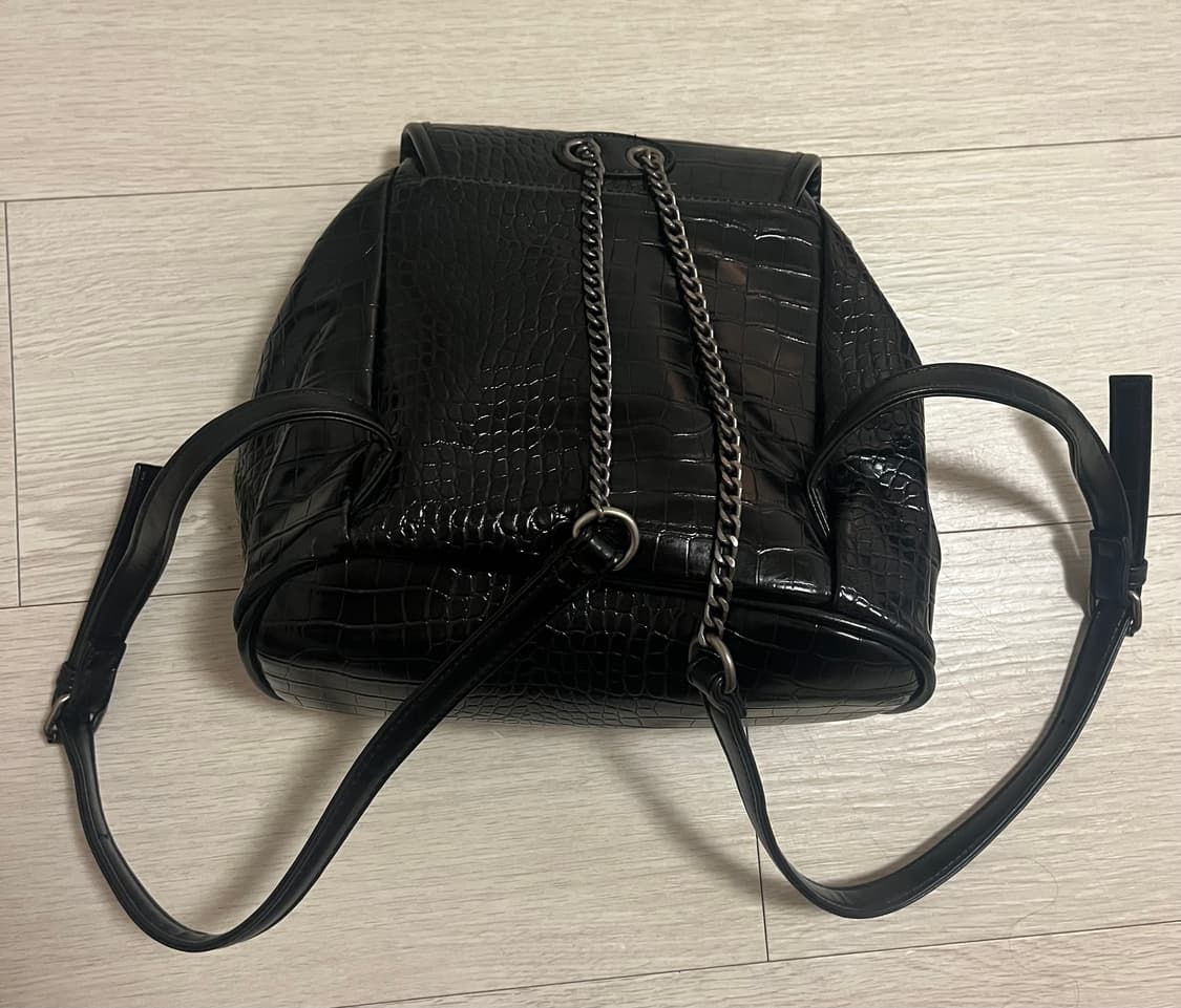 네스티팬시클럽 CHAIN BUCKET BACKPACK 상품이미지7