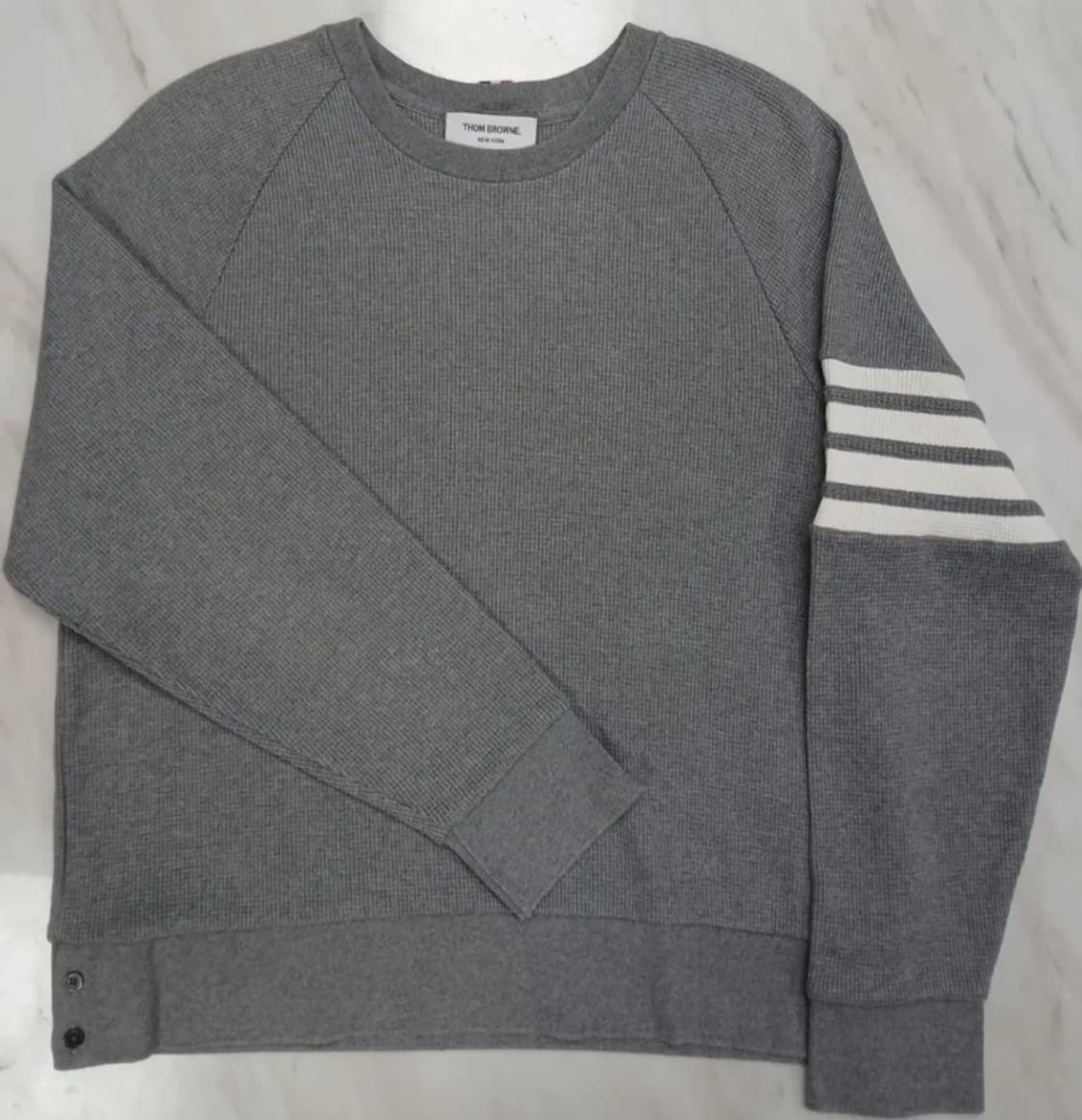 [신형 새상품급] 톰브라운 사선완장 니트 4 사이즈  상품이미지2