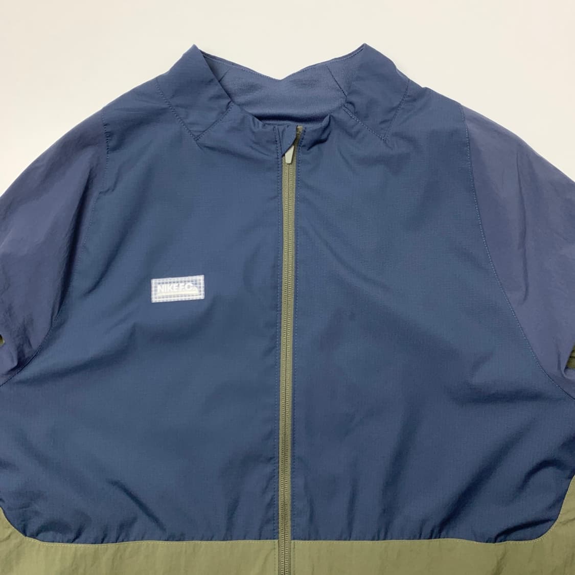 [XL/정품] 나이키 빅스우시 백사이드 바람막이 상품이미지3