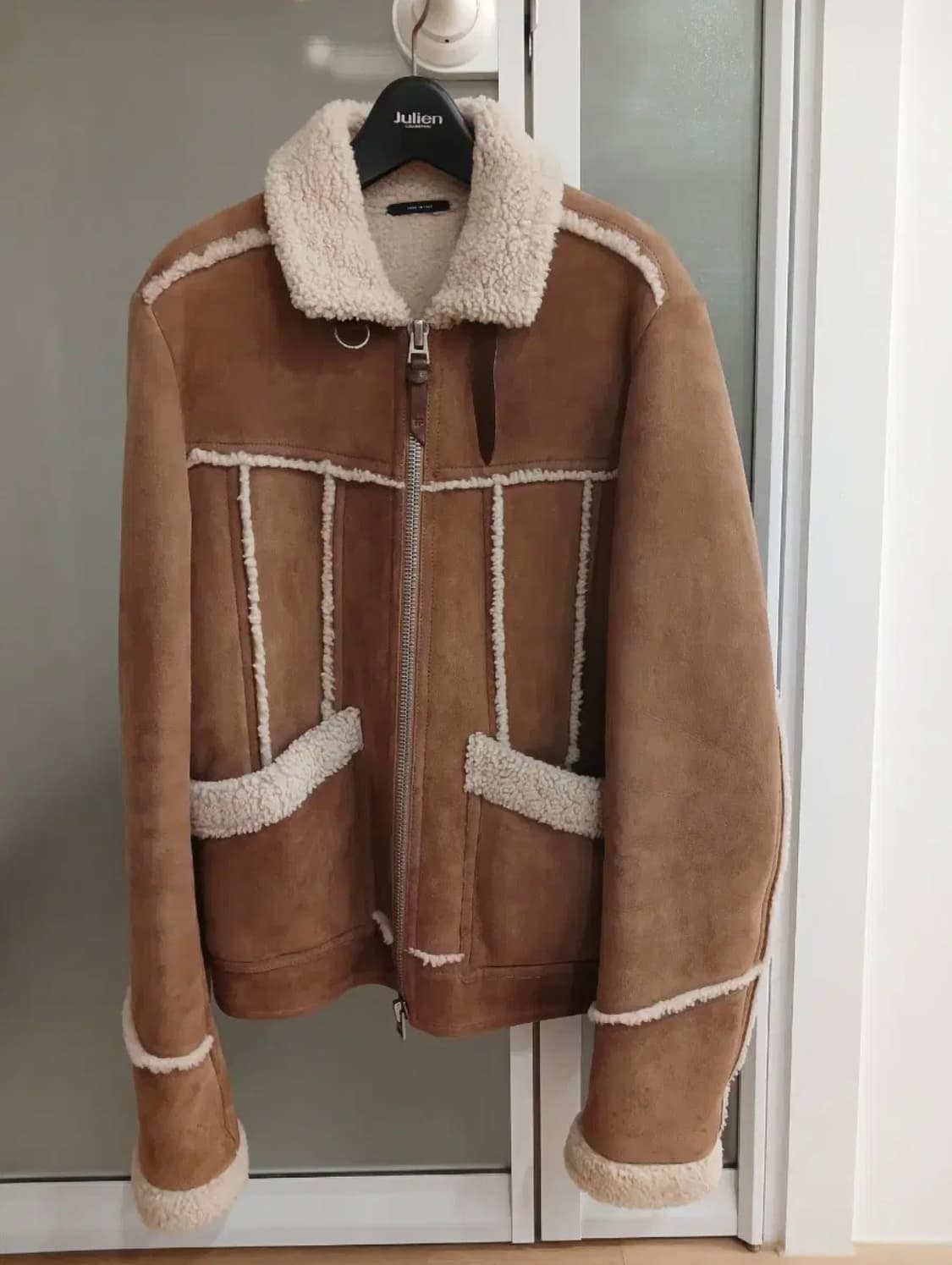 TOM FORD SHEARLING TRIMMED SUEDE JACKET 상품이미지2