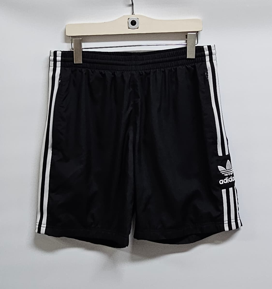 아디다스 락업 트랙쇼츠 XL 상품이미지1