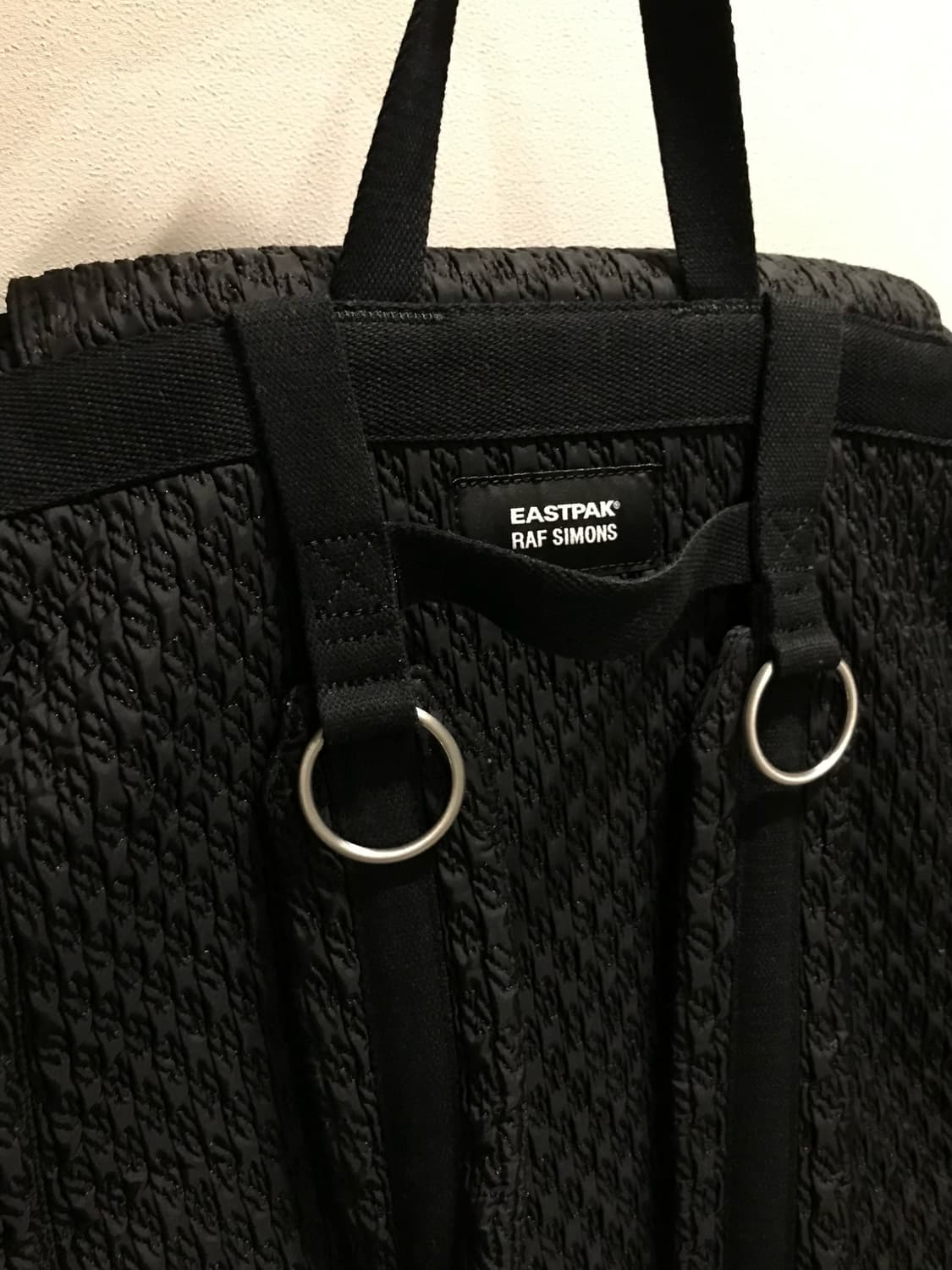 라프시몬스x이스트팩 백팩 상품이미지3