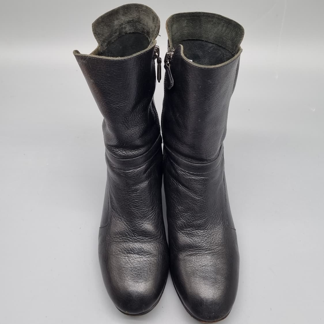 샤넬 레더 여성앵클부츠38 240 굽 상품이미지2