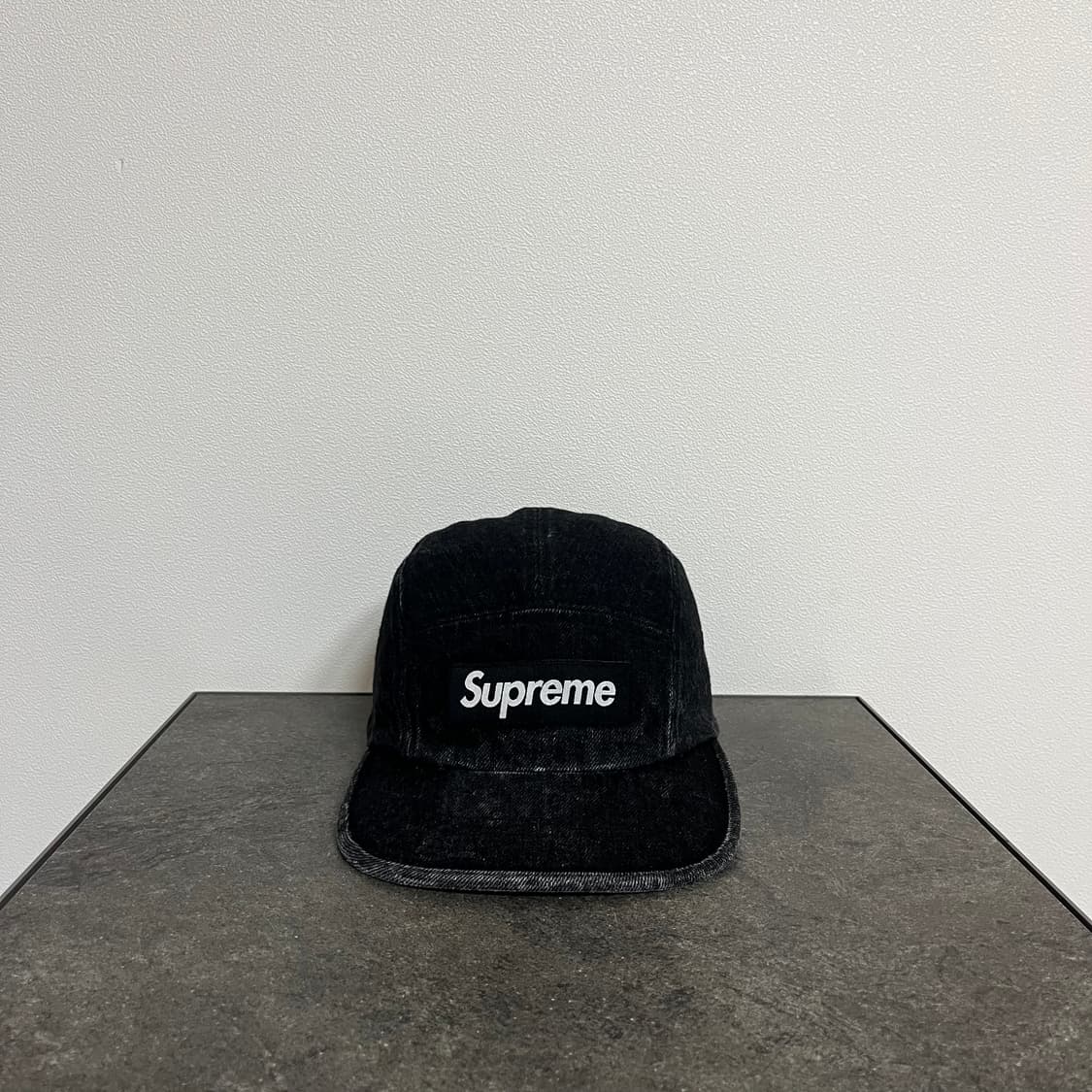 슈프림 워시드 데님 블랙 박스로고 캠프캡 모자 상품이미지1