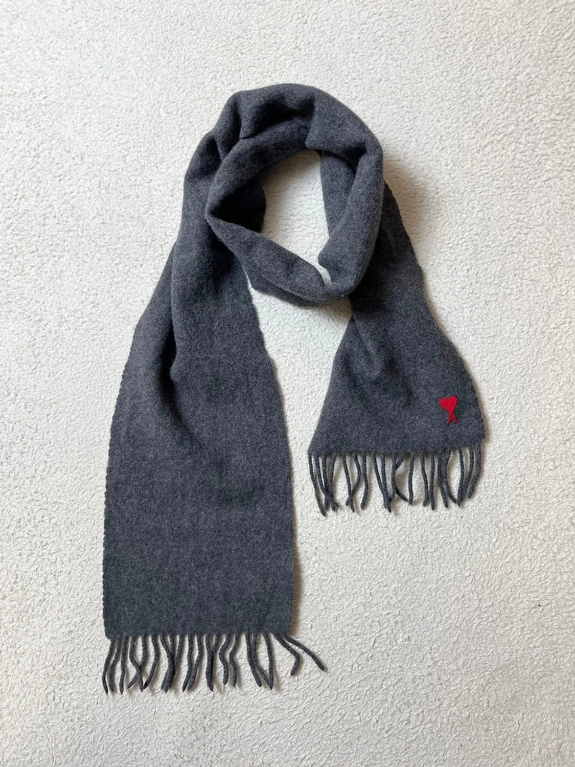 아미 AMI 시그니처 하트 로고 울 목도리 A1699 상품이미지1