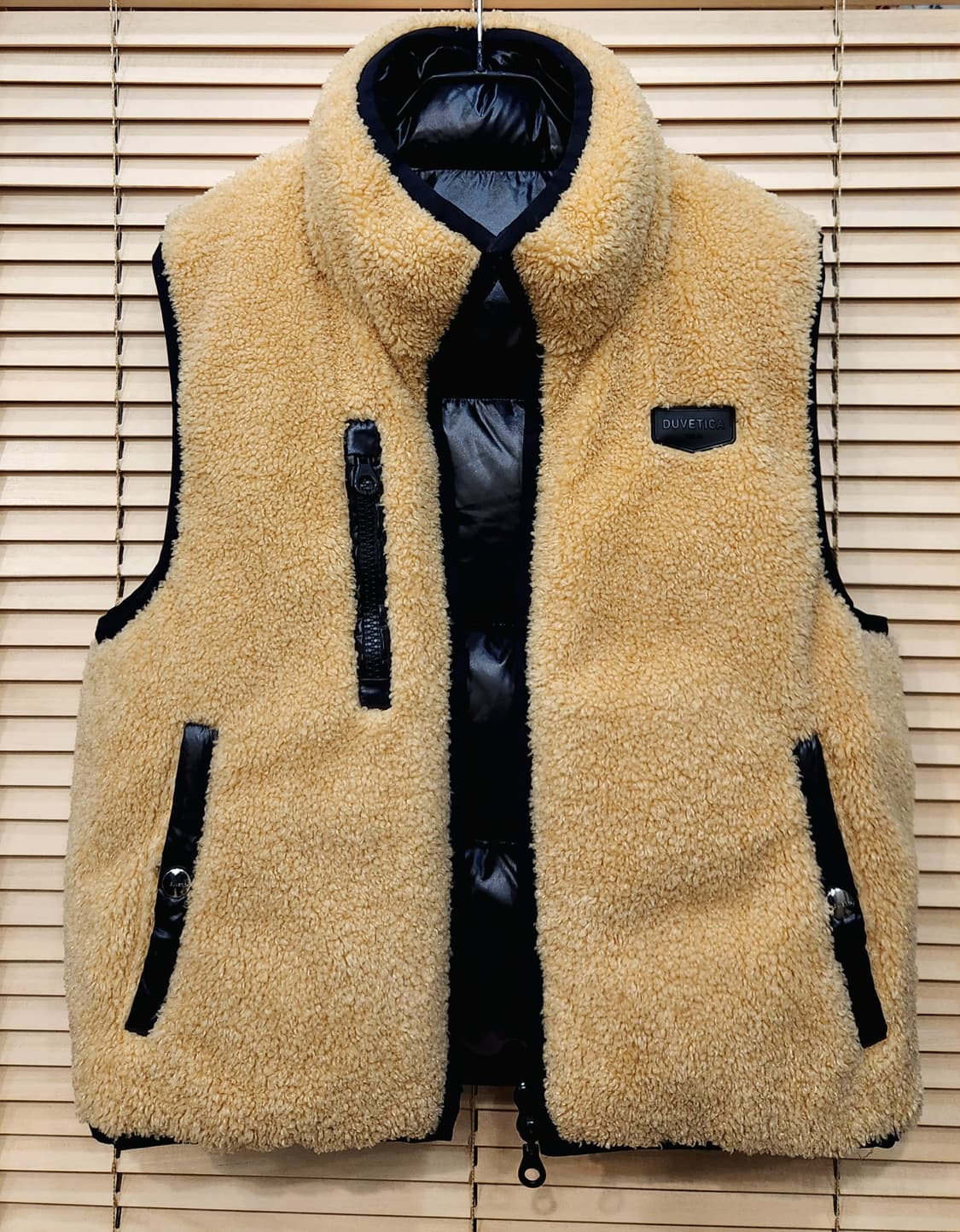 듀베디카 안카에레 구스 숏패딩조끼 리버시블 상품이미지2