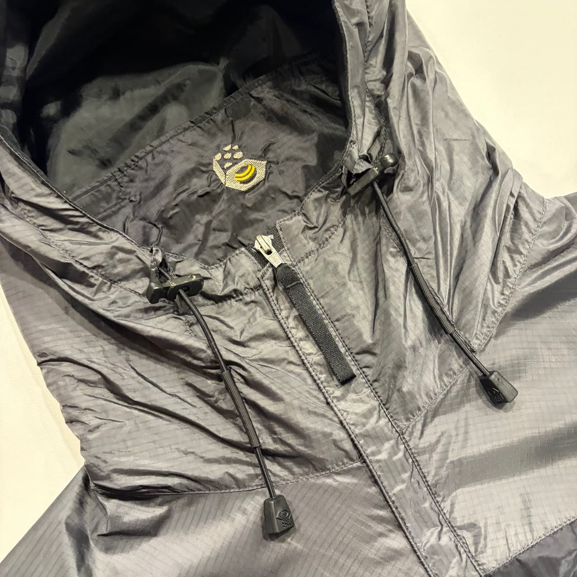 [M] 마운틴하드웨어 콘듀잇SL 바람막이 후드 자켓 블랙 B824 상품이미지5