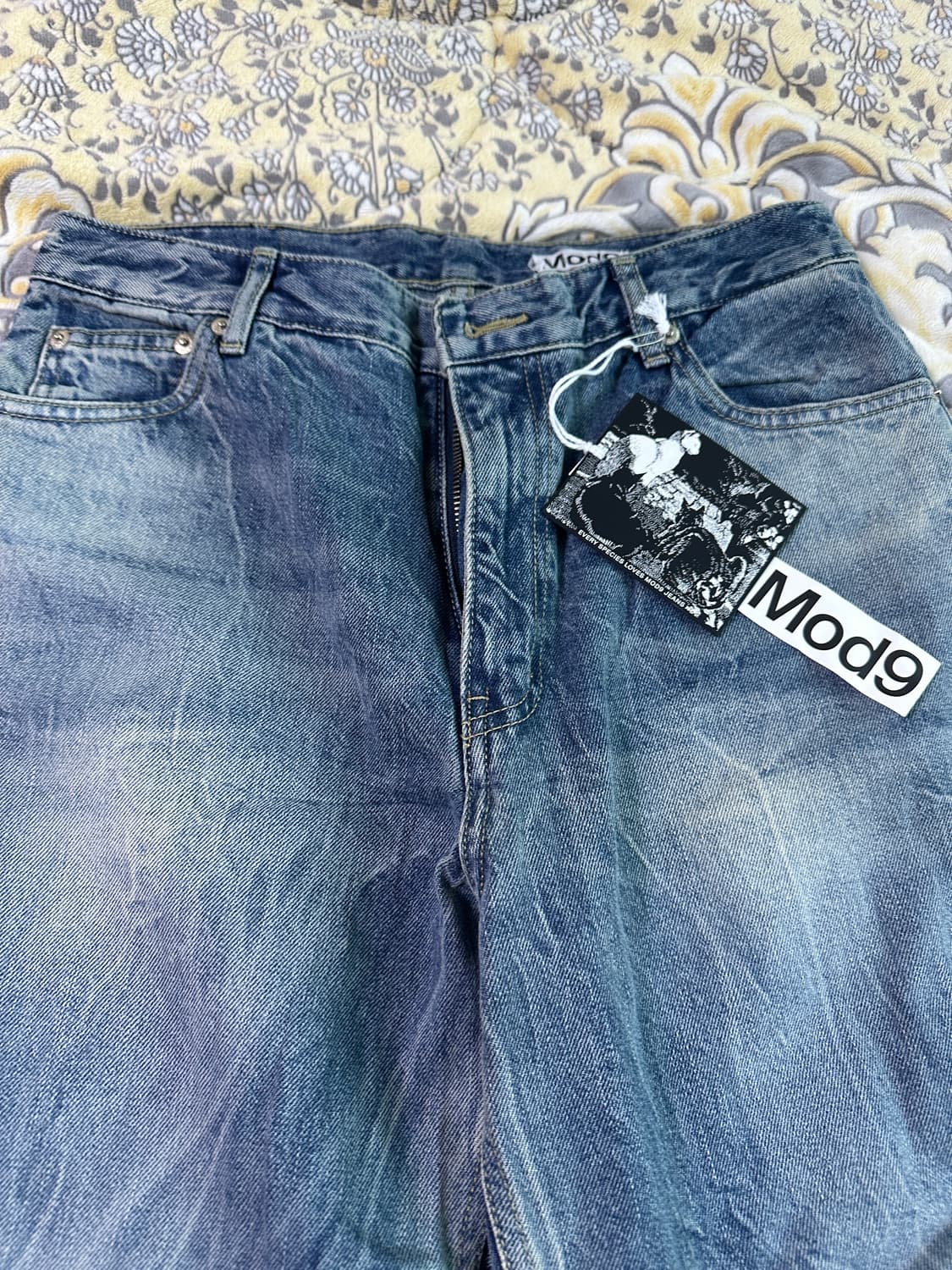 새상품)모드나인 Turn me On 턴미온 30 사이즈 팝니다. 상품이미지1