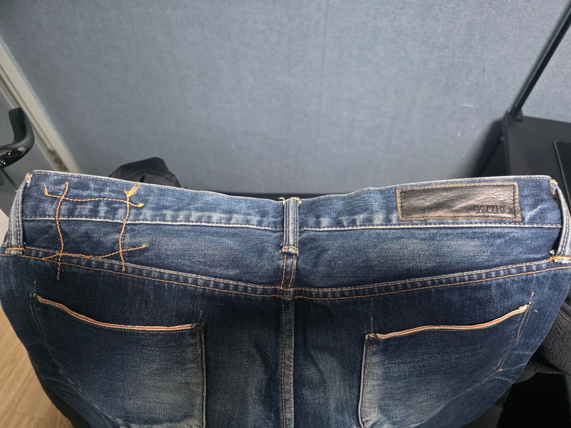 쿠로 데님 32사이즈 판매합니다 상품이미지4