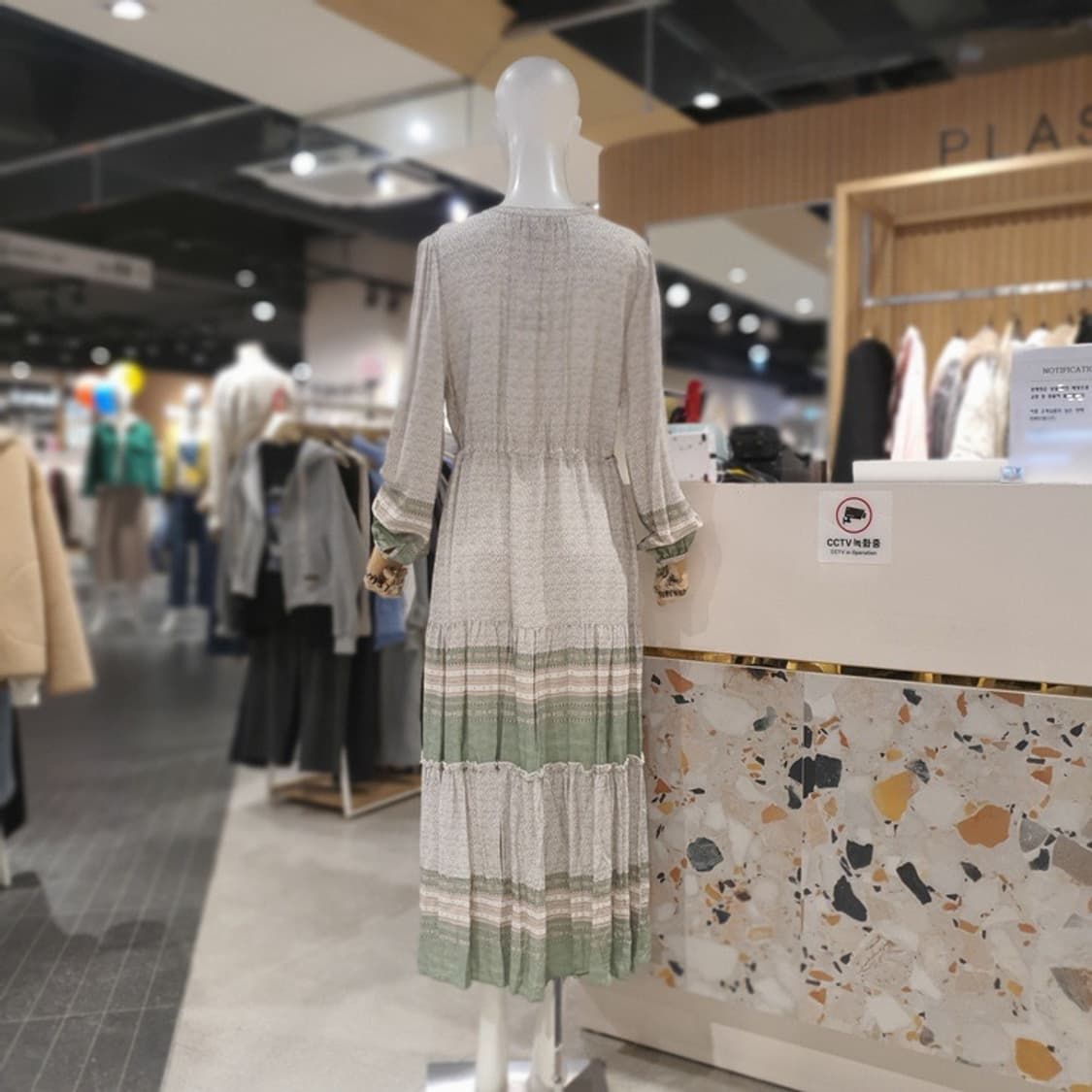 23SS 플라스틱아일랜드 보더 프린트 롱원피스 상품이미지3