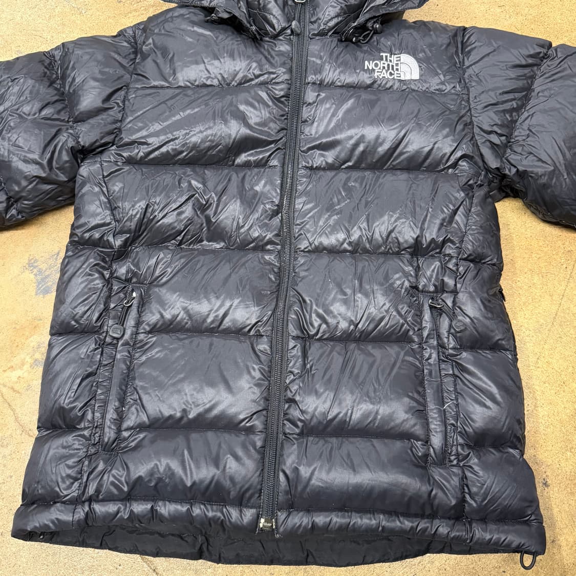 노스페이스 블랙 숏패딩 상품이미지3