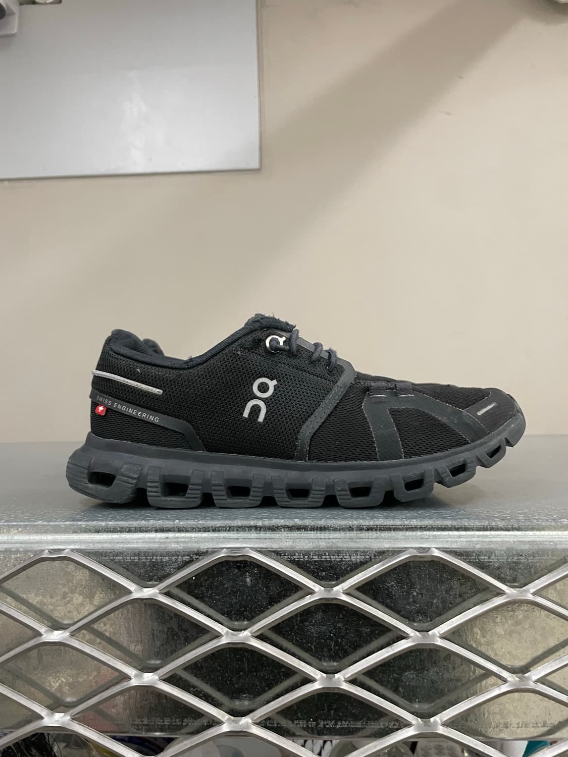 온 러닝 클라우드 6 블랙 230 상품이미지4