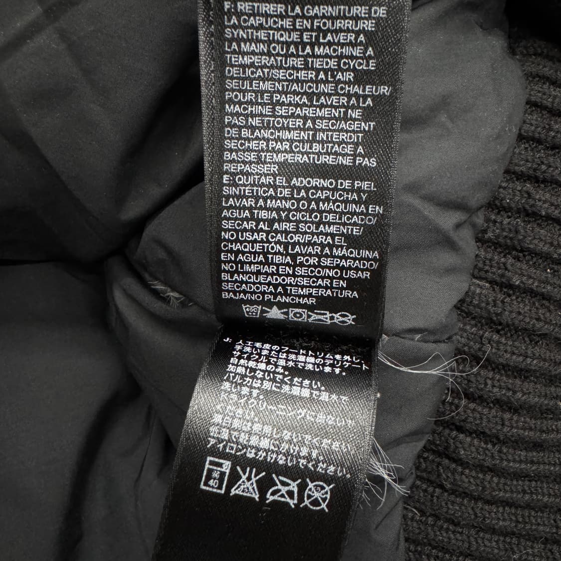 노스페이스 멀티포켓 하이벤트 하이넥 마운틴 유틸리티 패딩 블랙 상품이미지7