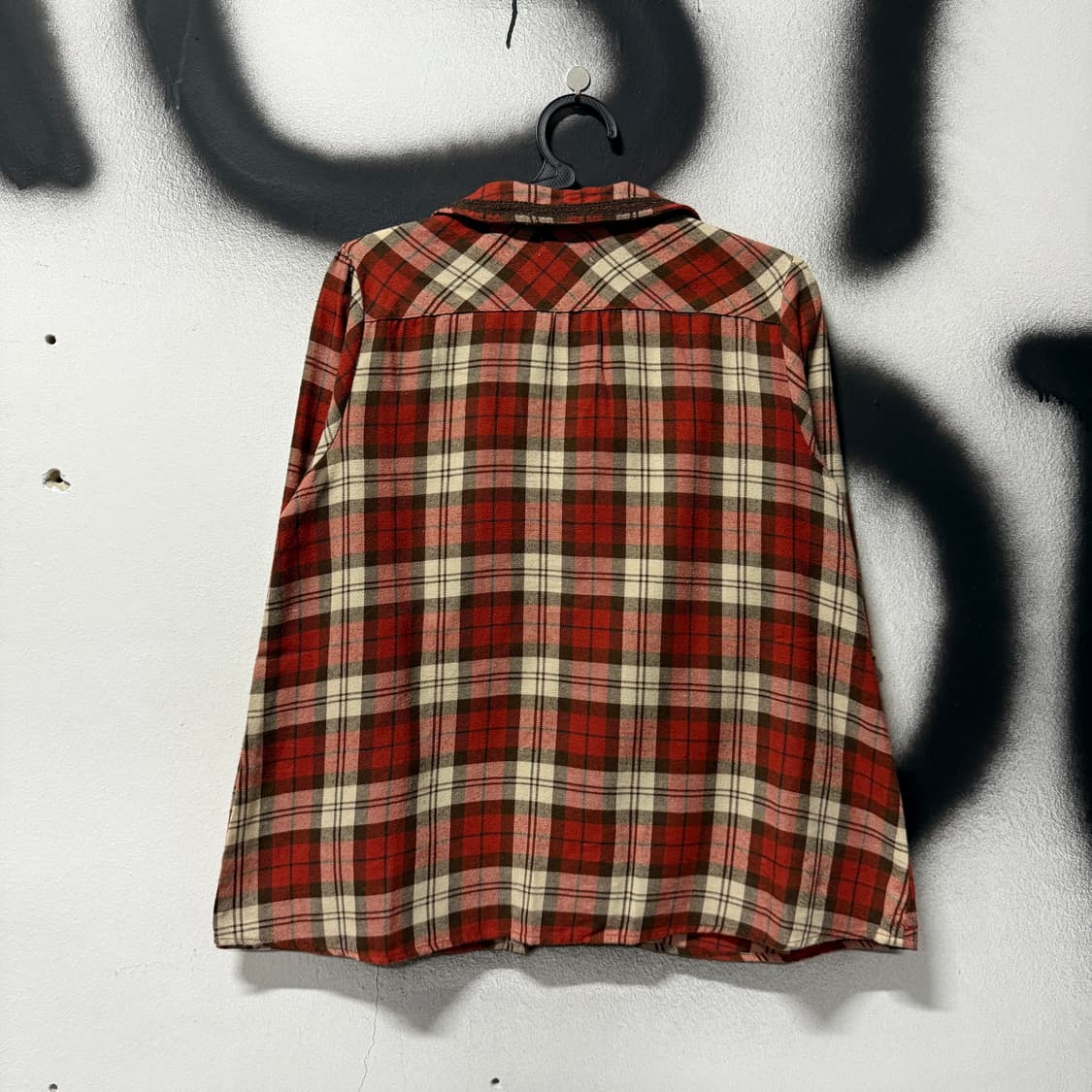 액시즈팜 러블리 프릴 체크 패턴 셔츠 블라우스 상품이미지2