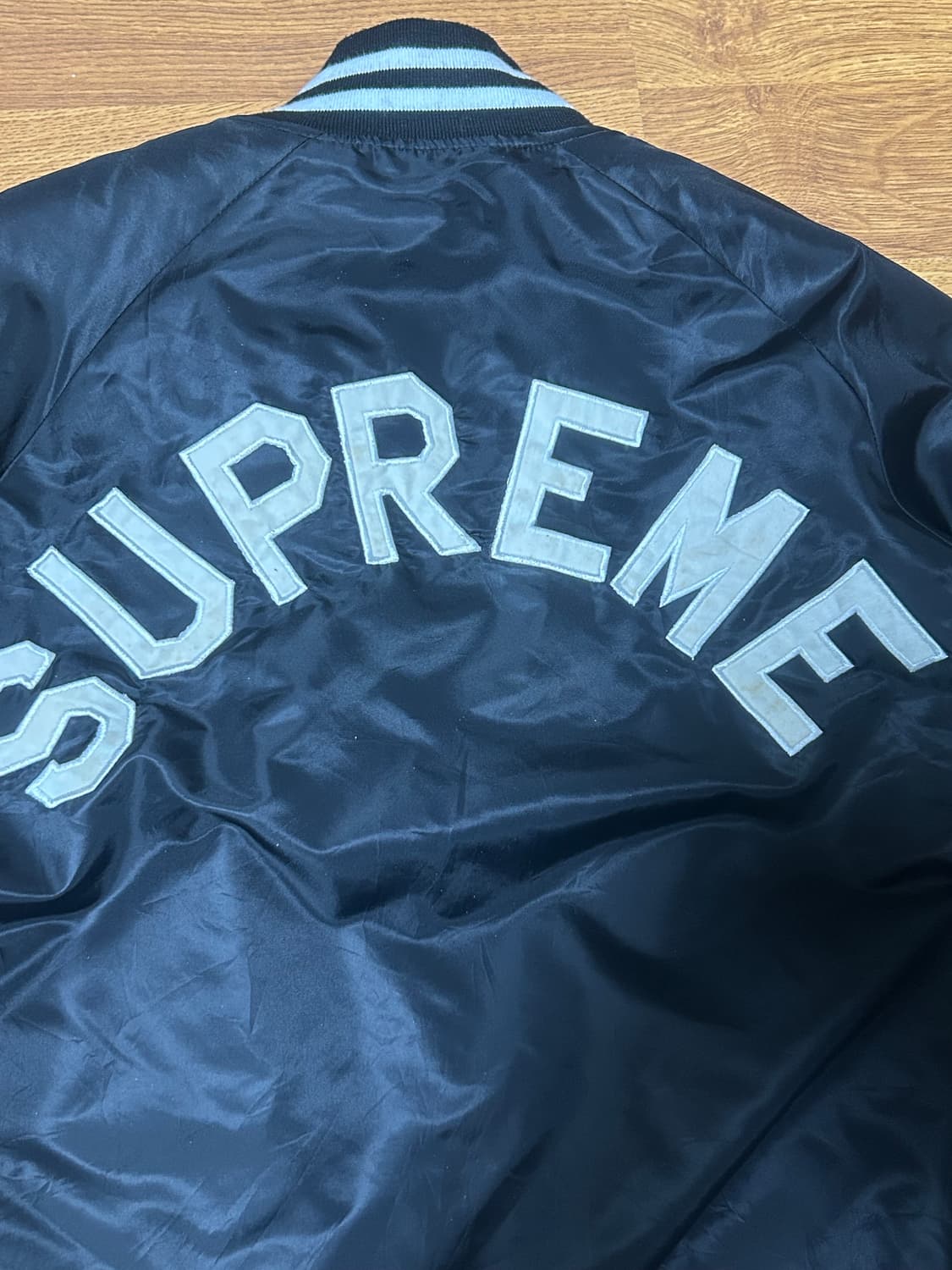 슈프림 X 챔피온 자켓 상품이미지2