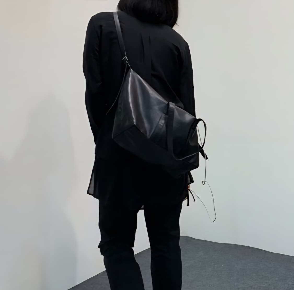 라드뮤지션 시그니처 레더 크로스백 상품이미지10