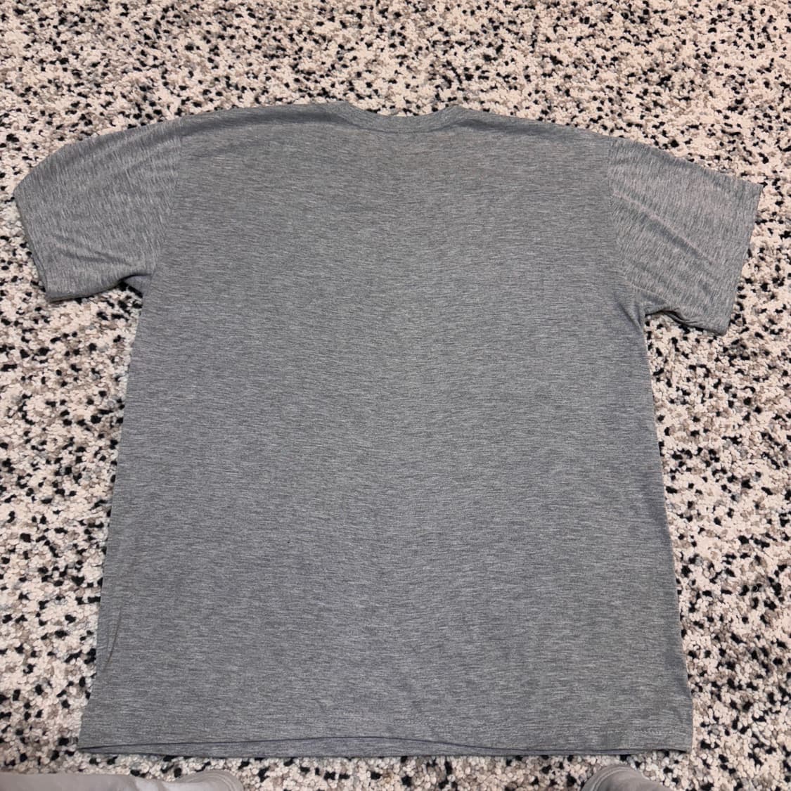 지초이 티셔츠 그레이 상품이미지2