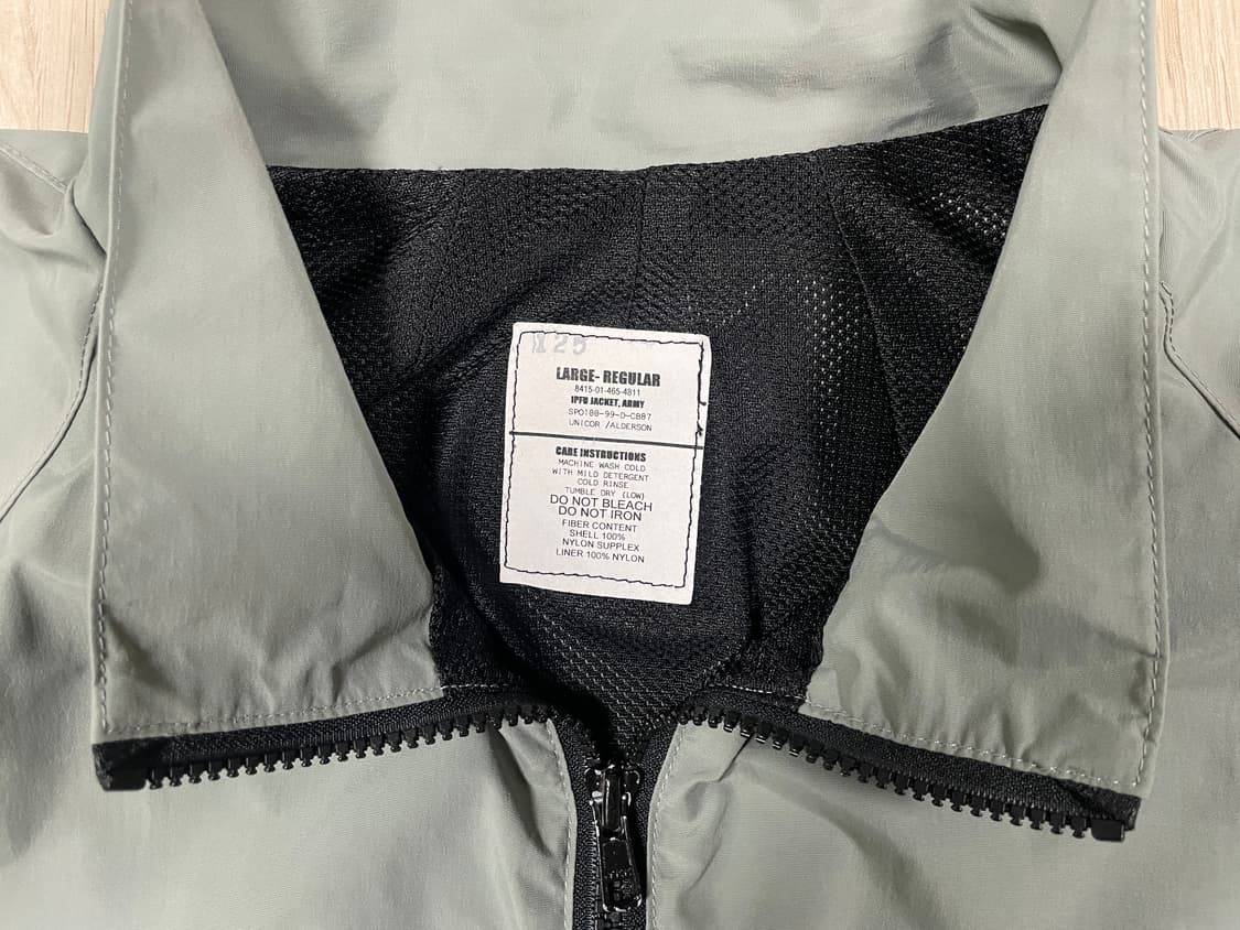 105~110) 미군 오리지널 IPFU 1세대 트레이닝 자켓(민트급) 상품이미지3