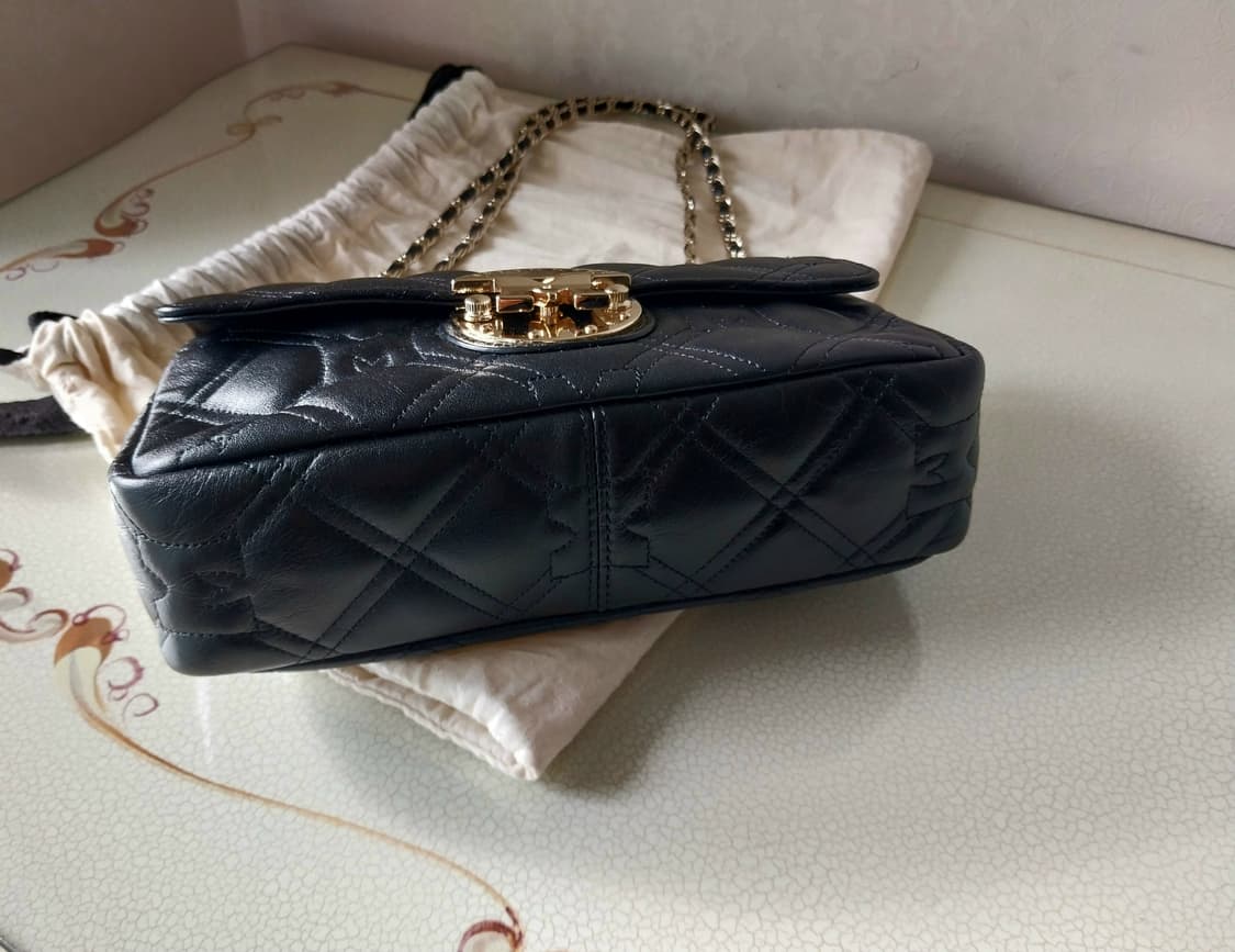 메트로시티 퀄팅 미니백. 상품이미지7