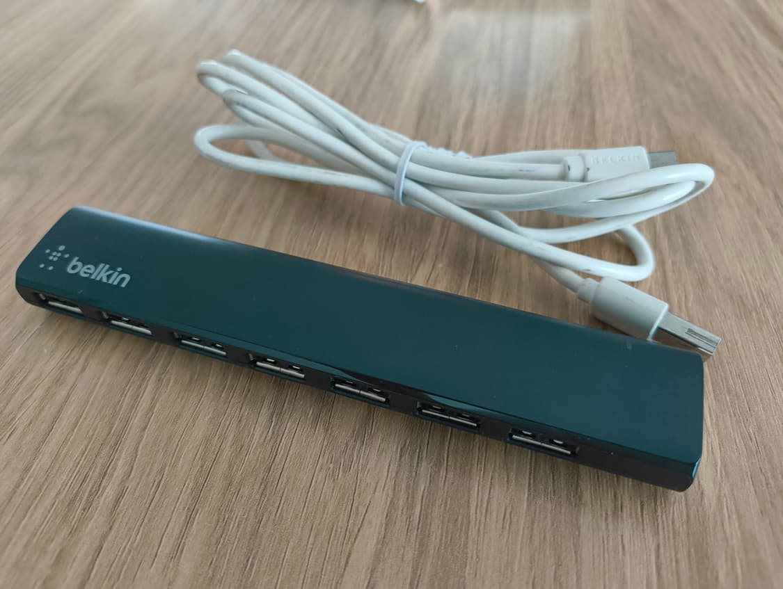 벨킨 무선 충전 스탠드 + 벨킨 7포트 USB 허브 일괄 상품이미지8