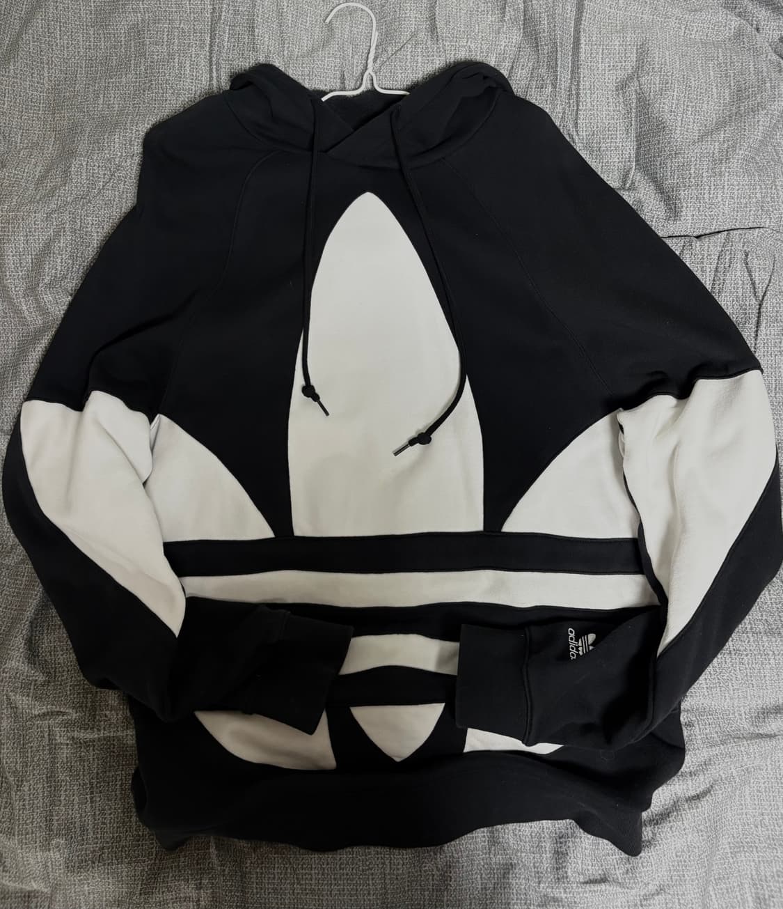 아디다스 빈티지 후드티 블랙 상품이미지1