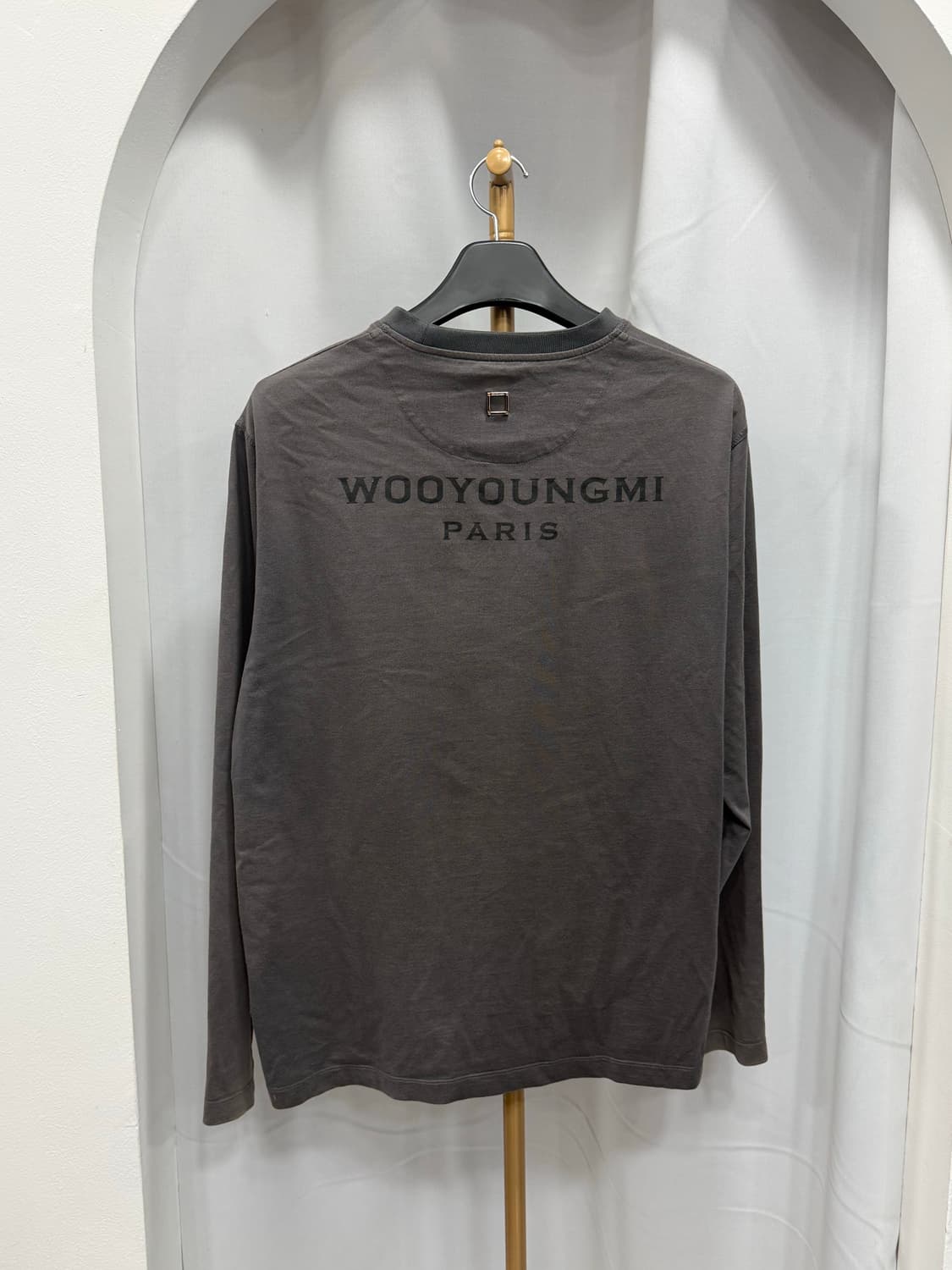 우영미 백로고 롱슬리브 46사이즈 상품이미지1