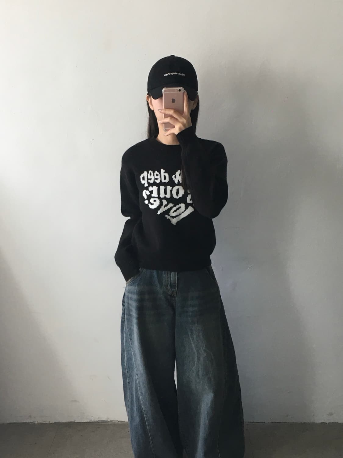 러브이즈트루 라운드넥 니트 상품이미지2