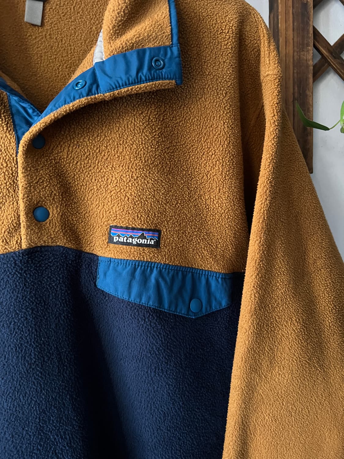 [M]파타고니아 신칠라 브라운 네이비 아노락 플리스 상품이미지3