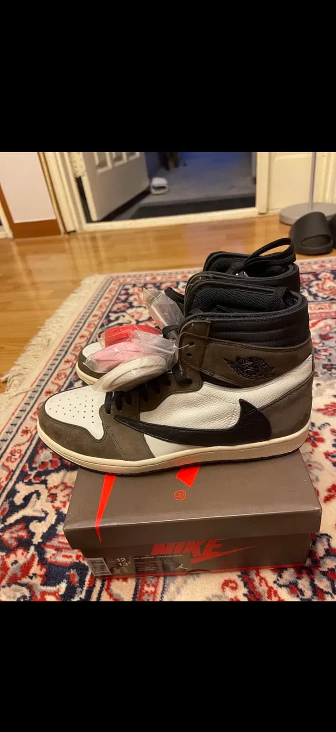 조던1 트래비스 스캇 레트로 하이 OG 모카 상품이미지4