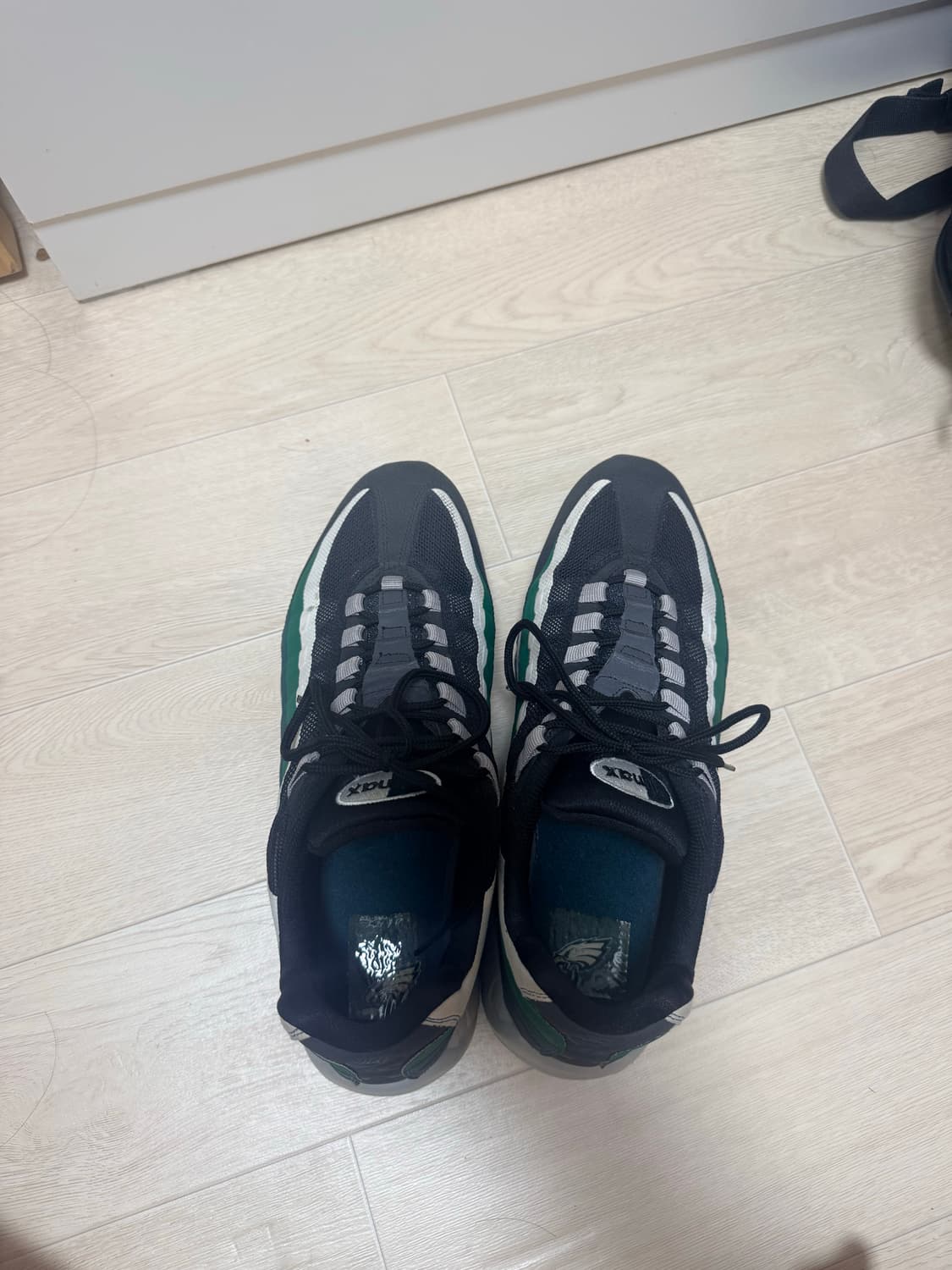 에어맥스 95 필라델피아 이글스 290 상품이미지5