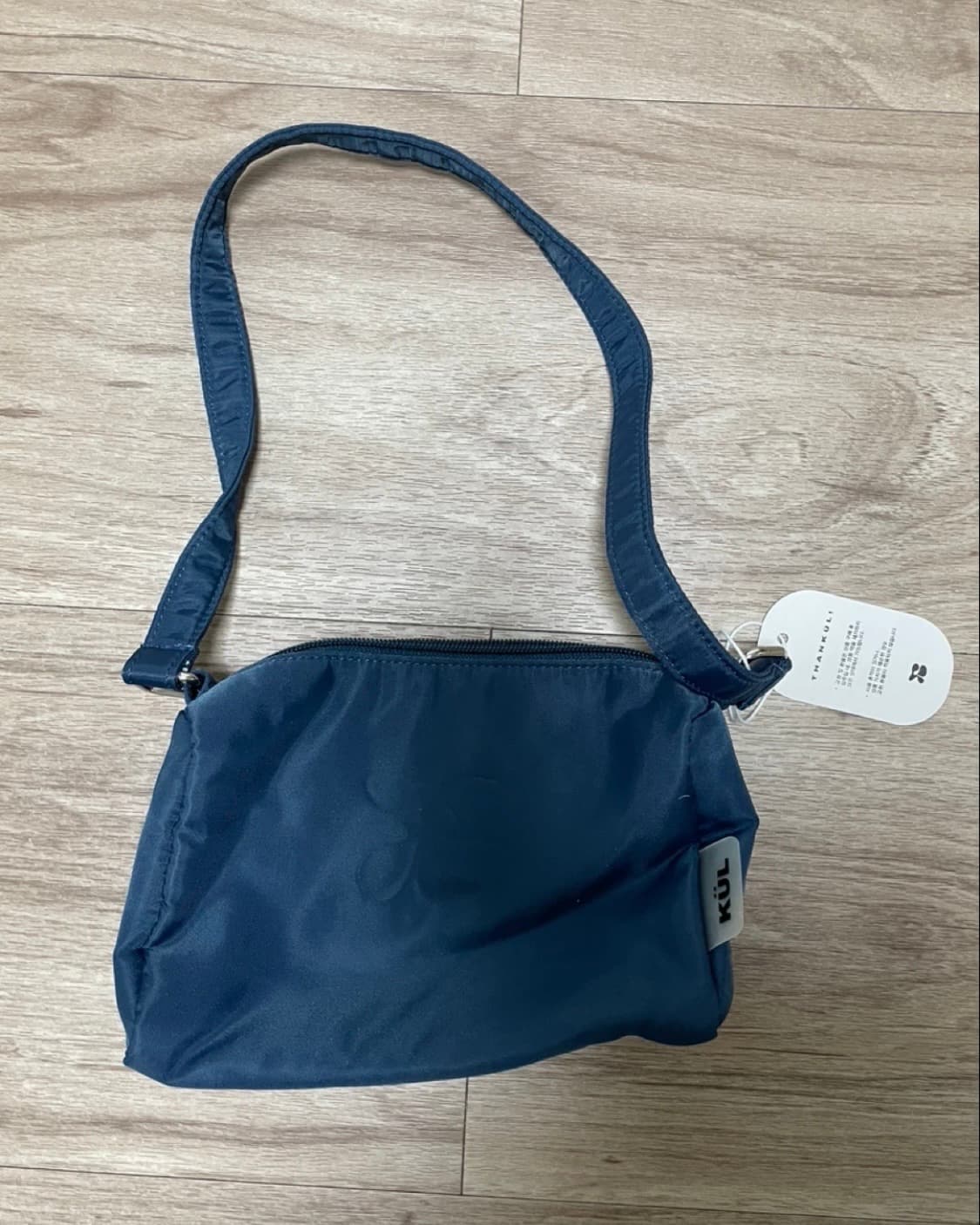 새상품)큘 미니백 네이비 상품이미지1