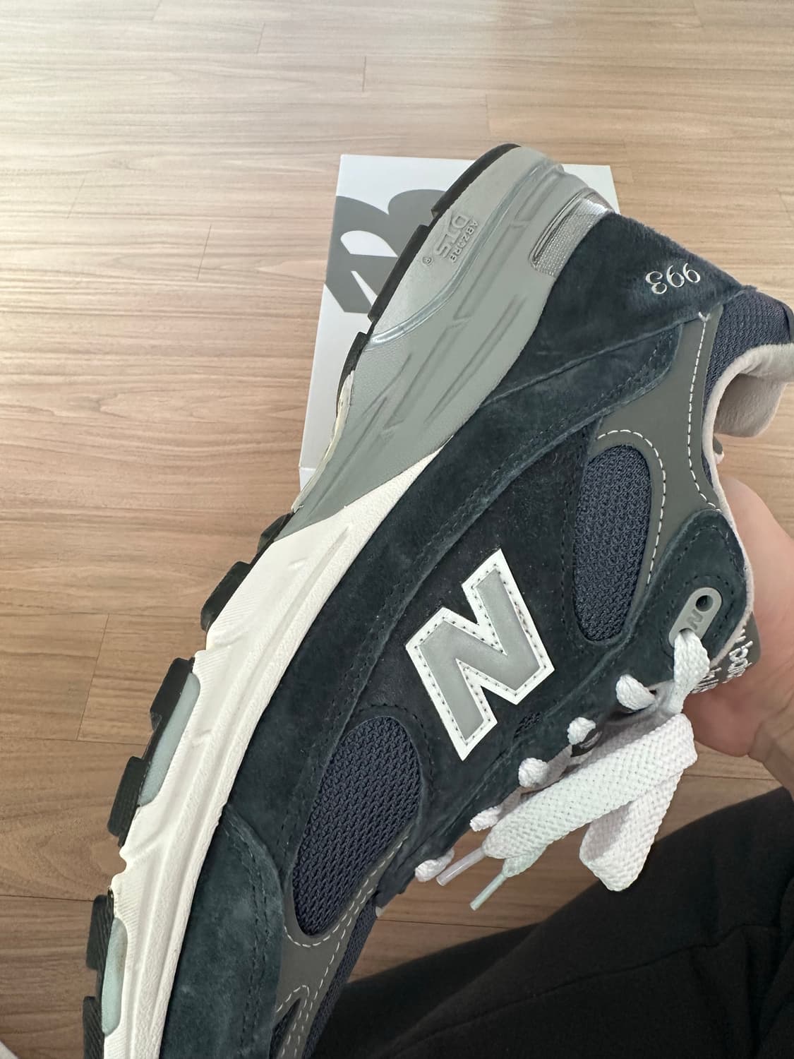 285 뉴발란스 993 네이비 mr993nv 상품이미지9