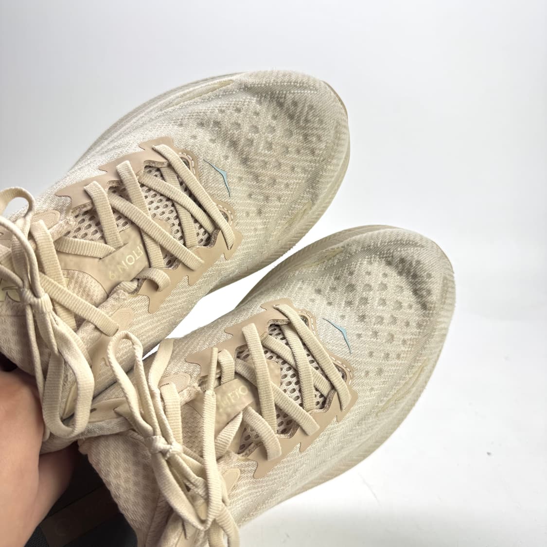 265)호카 클리프톤 9 쉬프팅 샌드 러닝화 상품이미지7