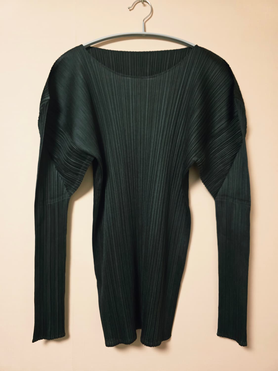 플리츠플리즈 블랙탑 상품이미지1