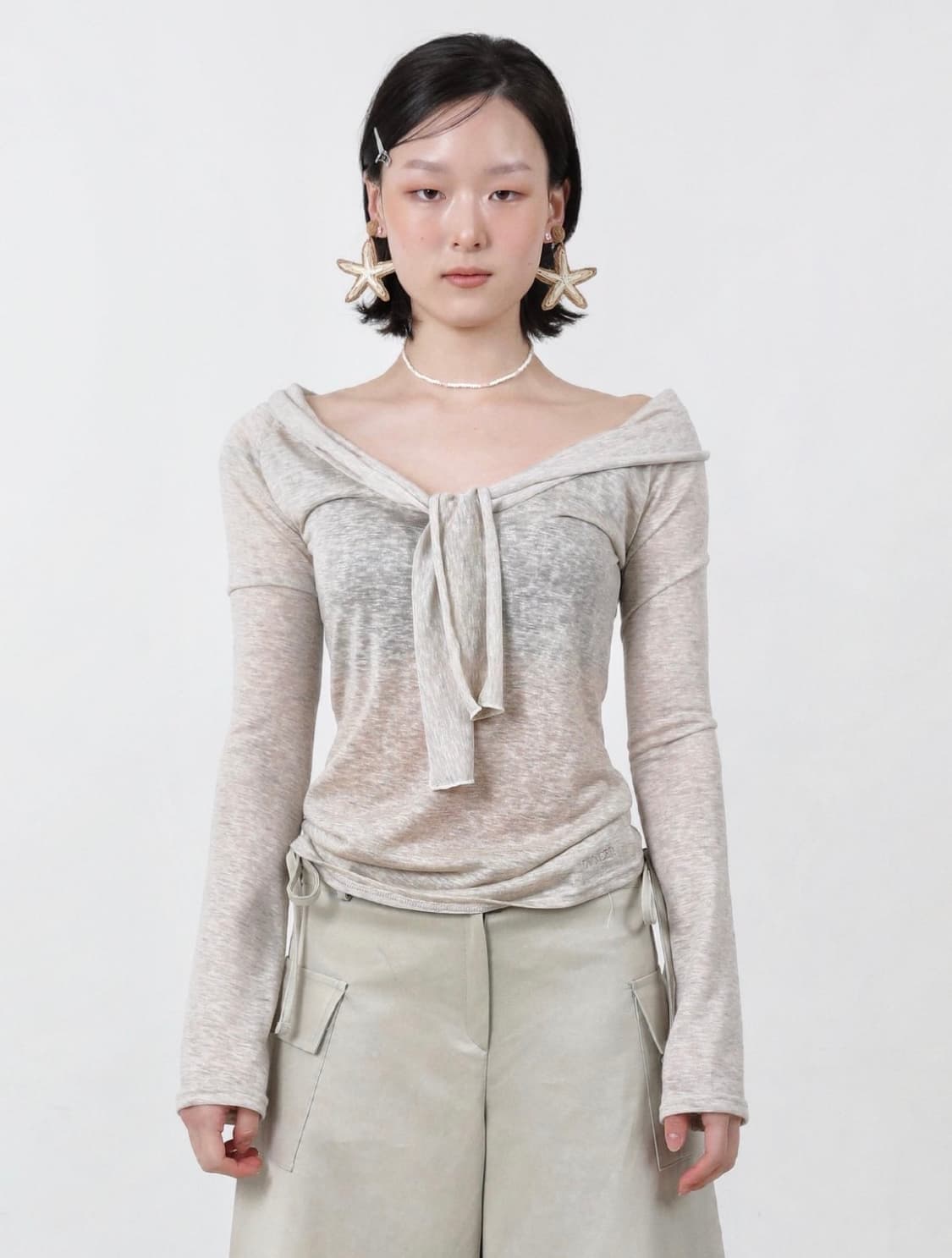 오운서 Marina Mood Soft Shoulder Tee Beige 상품이미지1