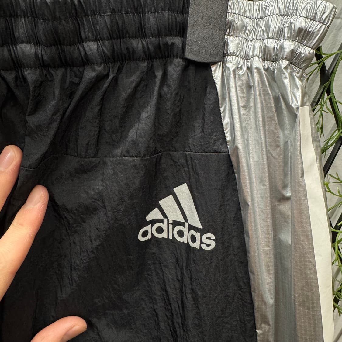 아디다스 X NASA 스페이스 레이스 트레이닝 팬츠 블랙 상품이미지5