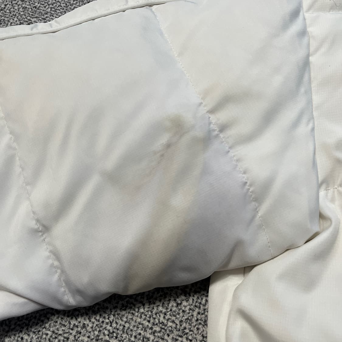 Reebok 패딩 자켓 상품이미지5